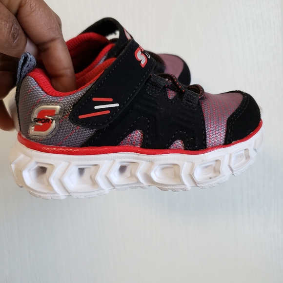 Skechers kids boys light up sneakers - Picture 9 of 11